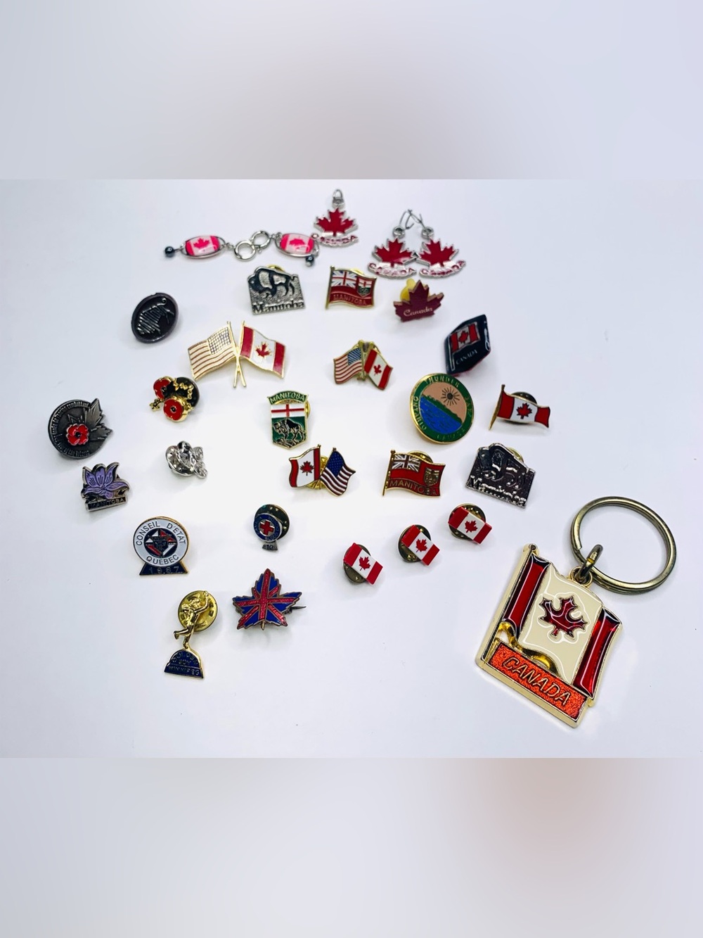 Canada Flag Pin & Keychain Lot - Red and White Maple Leaf - Picture 2 of 8